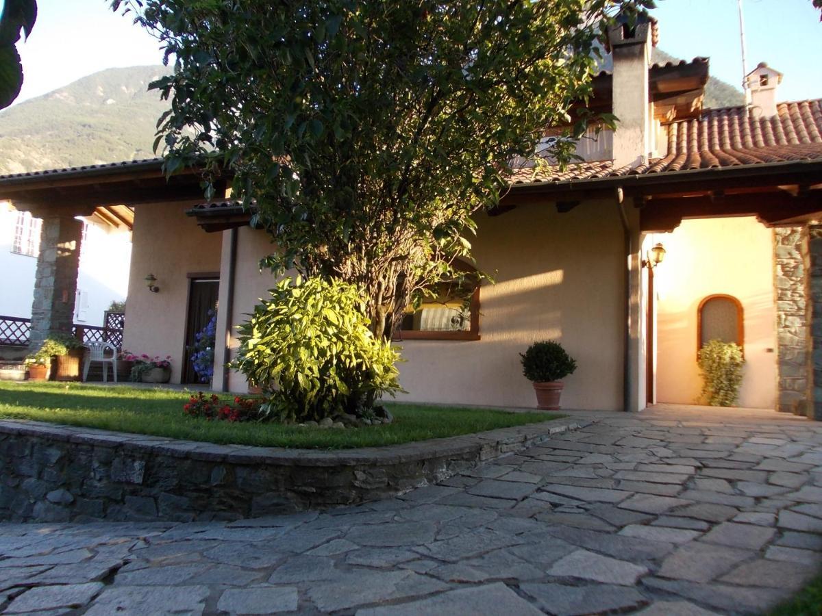 Bed and Breakfast Les Hirondelles Fénis Zewnętrze zdjęcie