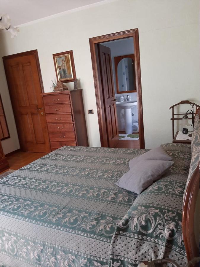 Bed and Breakfast Les Hirondelles Fénis Zewnętrze zdjęcie